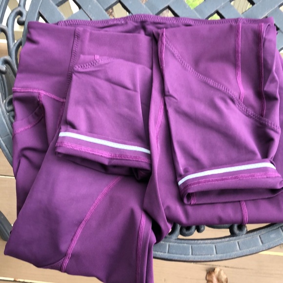 Lululemon All the Right Places, Sz 10 - Picture 6 of 8